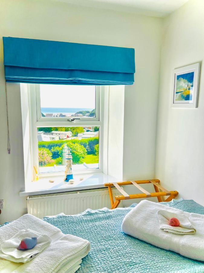 Gordy Hall -Sea Facing Welsh Cottage With Stunning Views Pendine Exterior photo