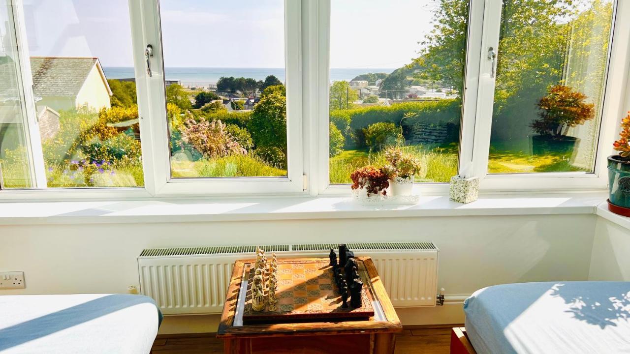 Gordy Hall -Sea Facing Welsh Cottage With Stunning Views Pendine Exterior photo